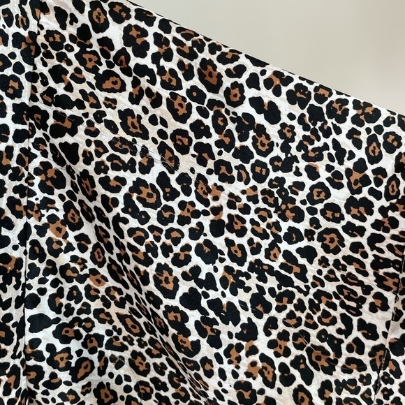 Victoria’s Secret Robe - Picture 4 of 4